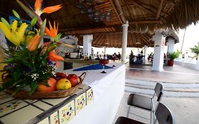 Dolphin Cove Inn Manzanillo