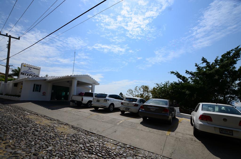 Dolphin Cove Inn Manzanillo Exterior photo