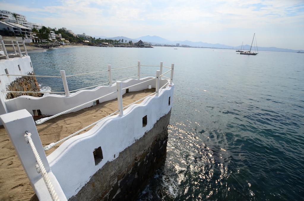 Dolphin Cove Inn Manzanillo Exterior photo